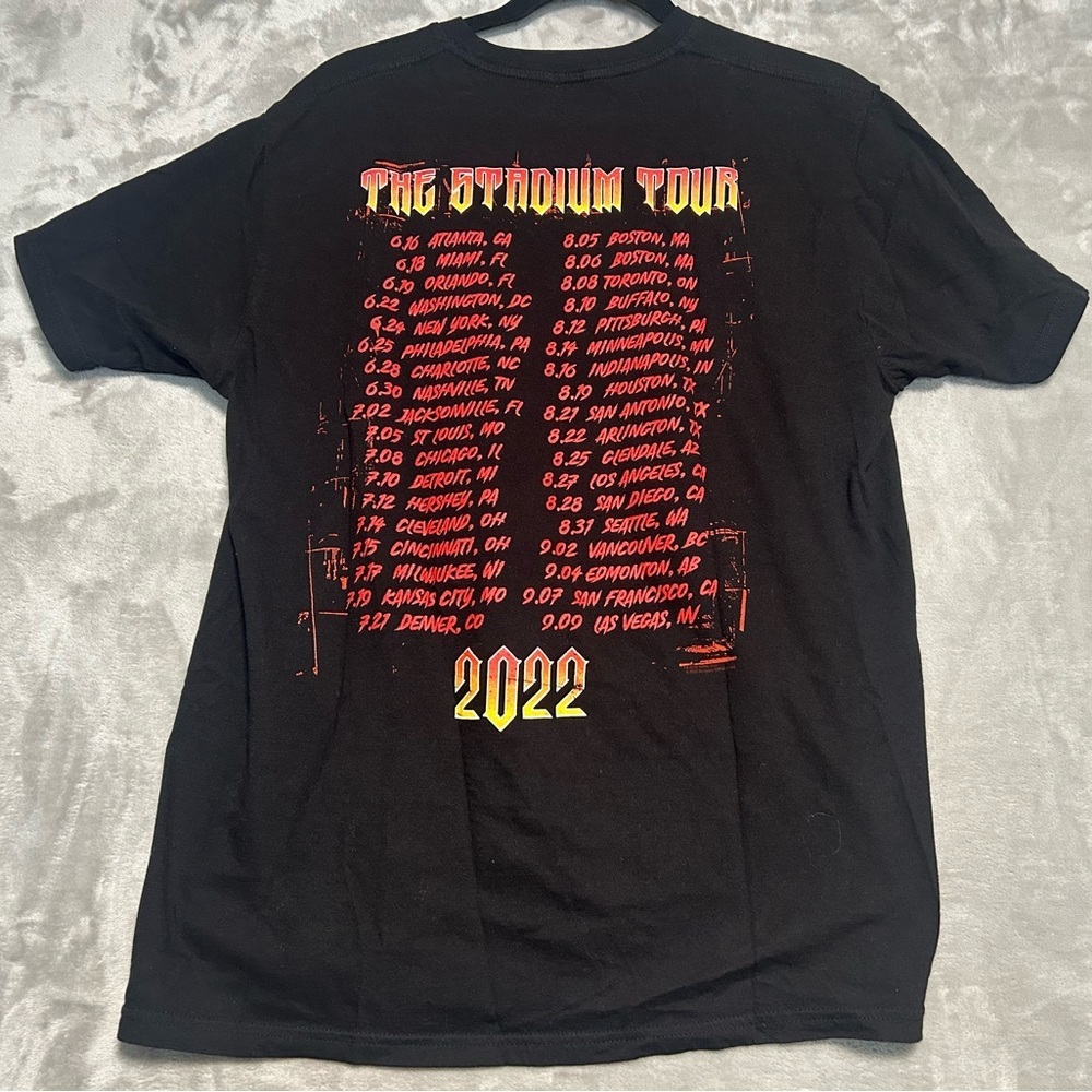 The Stadium Tour 2022 T Shirt Motley Crue Def Leppard Joan Jett Poison - Picture 2 of 4